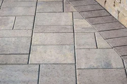 InterlockingPaversWall1-1-716×825