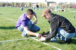 7165681606 92d8a1d2a4 H 2