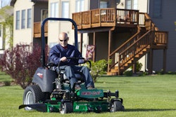 Bob-Cat ProCat shown above. EFI models come with DuraDeck with extreme discharge system, patented double-wave baffles, and extra wide discharge opening.