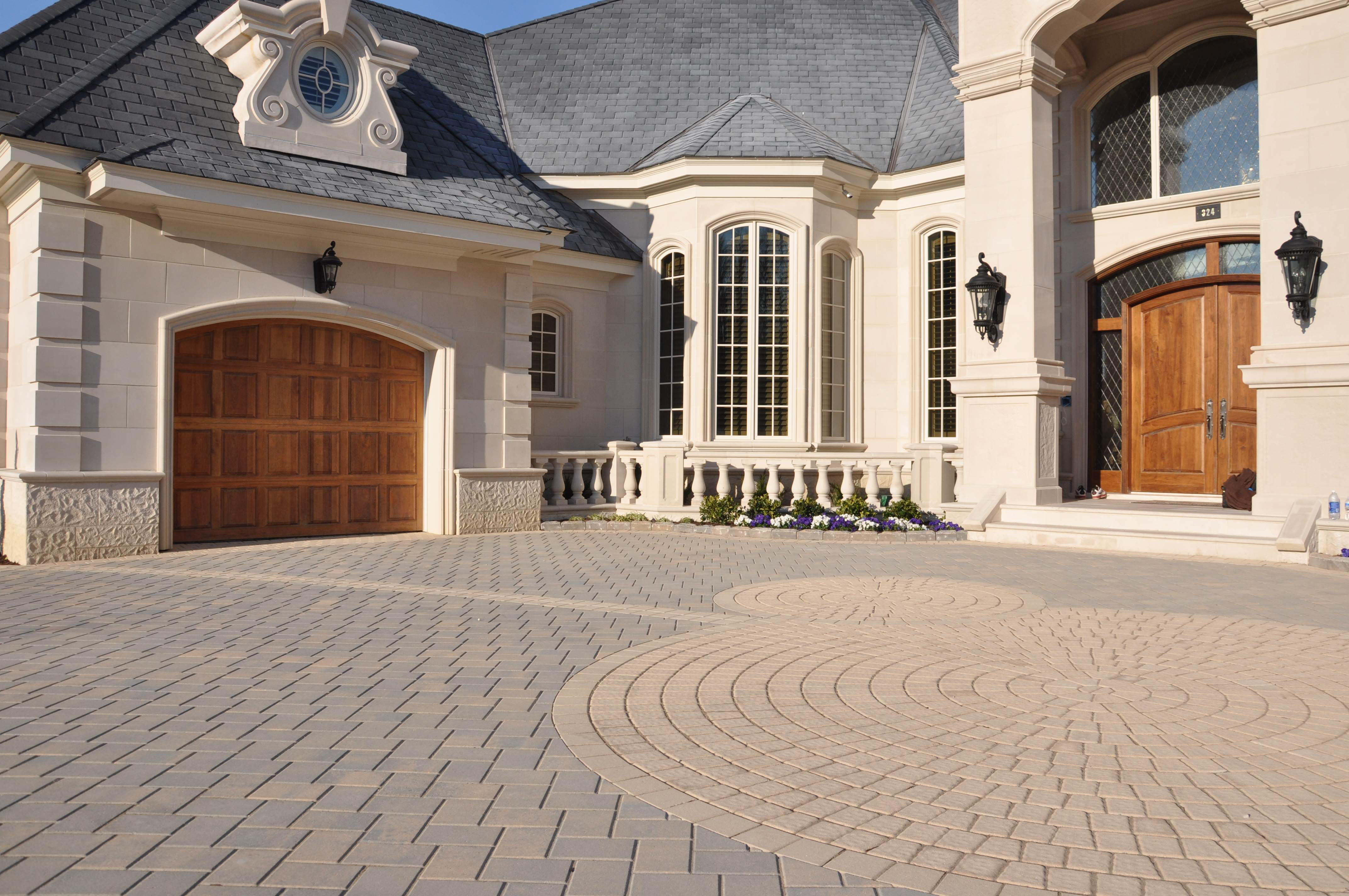 Basnight Land Lawn-driveway