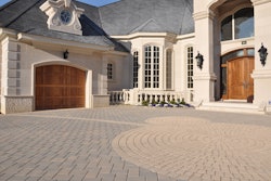 Basnight Land Lawn-driveway