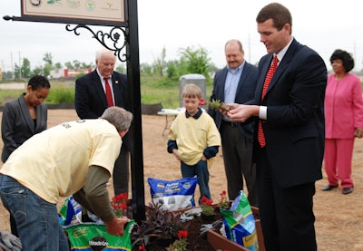 walt-maddox-at-alberta-community-gardenjpg-deb621965703ccfc