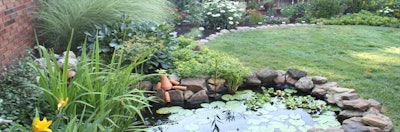 Photo: bloomingtongardenclub.com