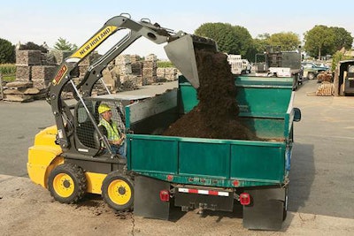 New Holland nhce_SSL_200Series_L220_photo_2-5-11_92_mr