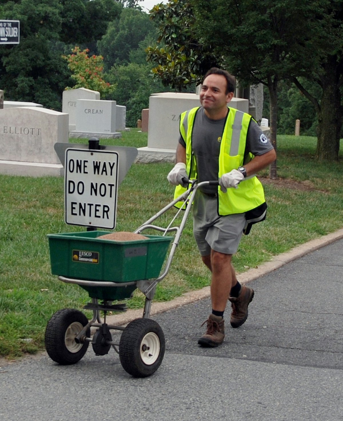 New Holland, Caterpillar Give Back at Renewal & Remembrance Total