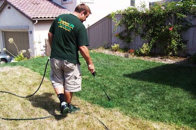 Photo: Lawnlift.com