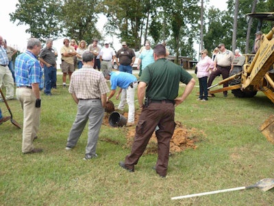 In September, the Green Industry Web Portal continued their relationship with the state parks by helping 35 foresters and parks staffers learn more about maintaining their landscapes in class and in the field with lots of hands-on demos. The GIW Portal class was held at Guntersville State Park where the AUFA has been helping the park recover from our last bout of storms.