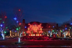 Holiday-Lighting-Omaha-Nebraska-McKay-Landscape-Lighting-10