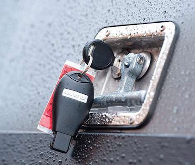 BOLT locks are included in the A.R.E. ToolMaster caps, so the truck’s ignition key can be used to lock/unlock the cabinet doors and back lift door.