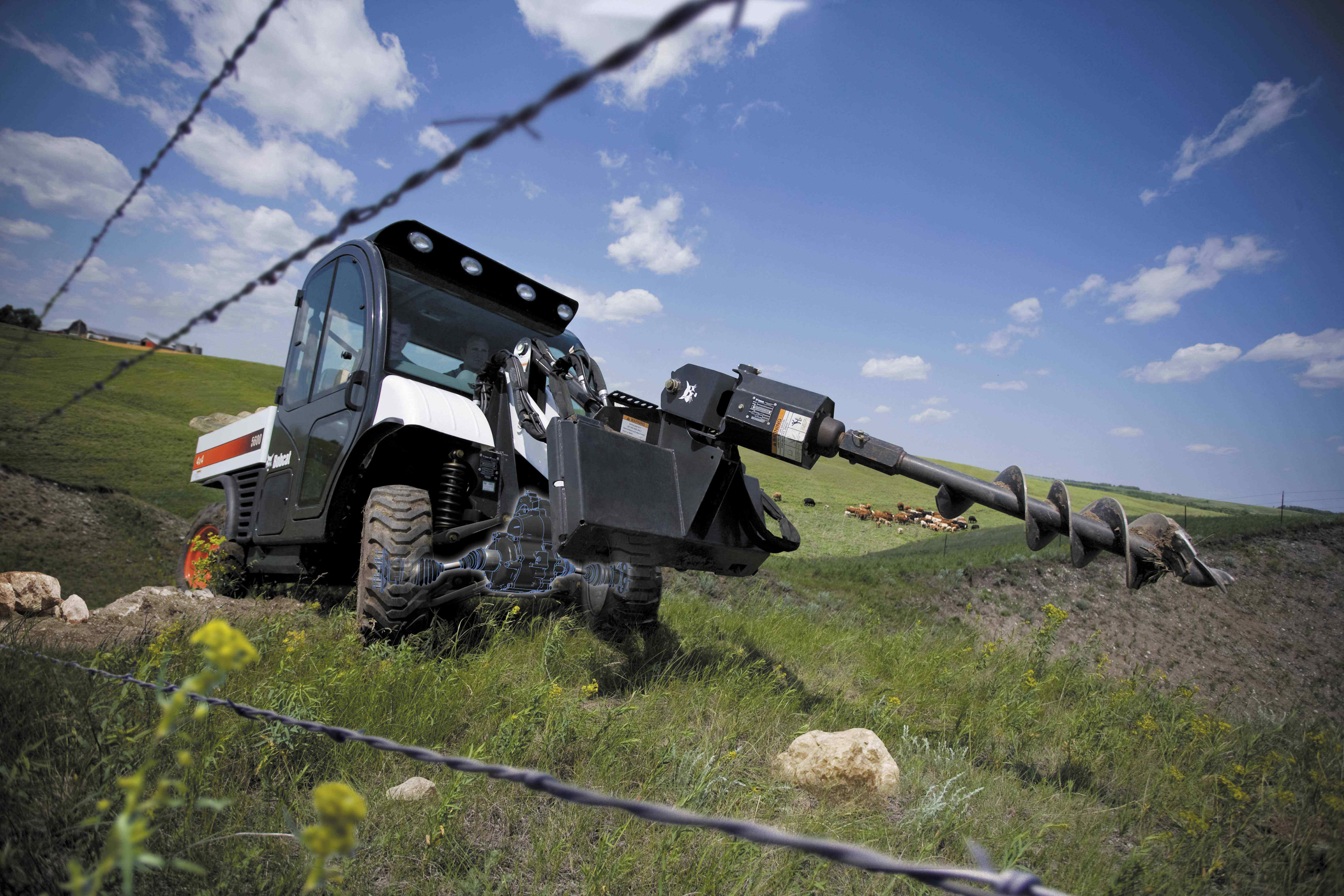 Toolcat_5600_with_Auger-92930-44212-hr