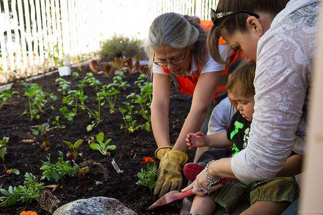 8680699875_57890b0113_z