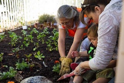 8680699875_57890b0113_z