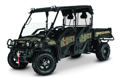JD_XUV825iS4_Camo