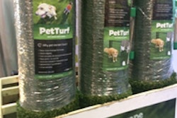 gI_118481_easyturf_global_pet_expo_artificial_pet_grass_turf
