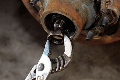 Remove the lock nut.