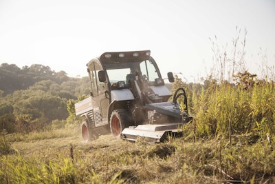 Toolcat 5600 With Brushcat 207821 128113 Hr