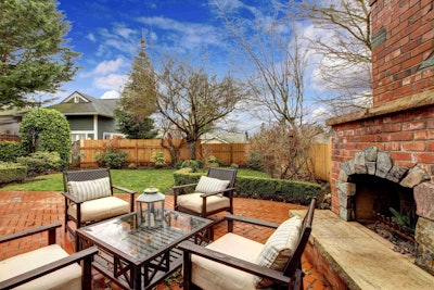 Artazum And Iriana Shiyan Shutterstock