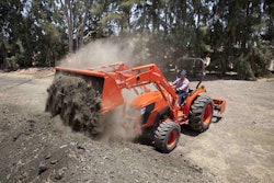 0713 Mx5200 Loader 7909 2 1