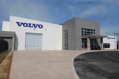 Volvo’s 20,000-square-foot Customer Center will conduct more than 20,000 hours of Road Institute, sales and operator instructor-led training, with an additional 40,000 hours of dealer technician training.
