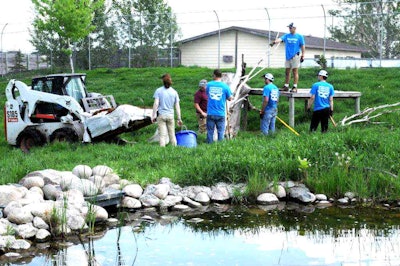 Doosan Day Of Caring 2014 Image 1 210095 Hr