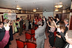 11057369846 C30e64077b B