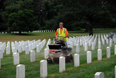 9392177827 224675ae33 B