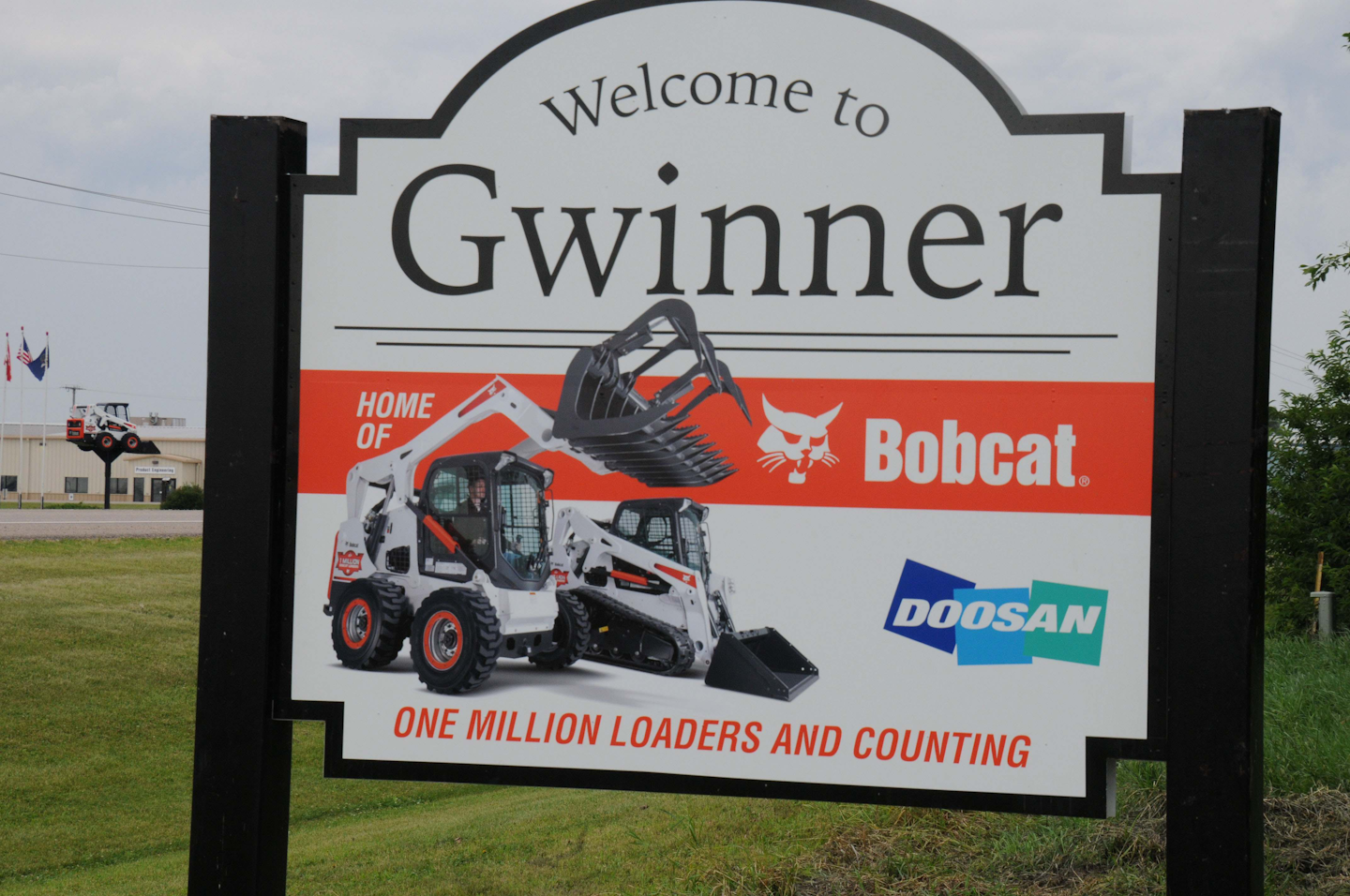 Bobcat Rolls Out OneMillionth Bobcat Loader at Special Ceremony