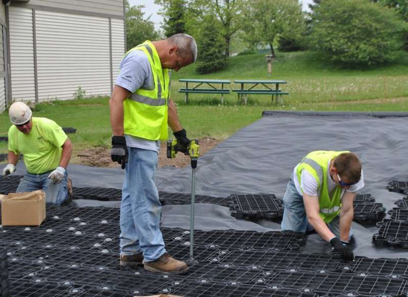 Photo 1372193911 Large