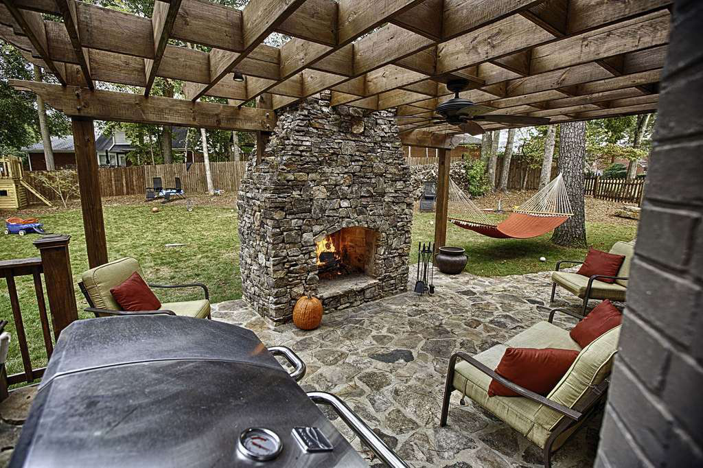 8576783597 93021be7e3 B