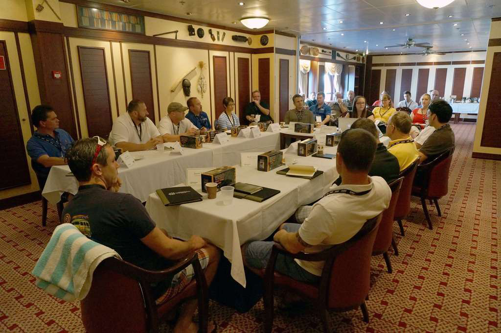 15581125780 B2f9f04e3a B