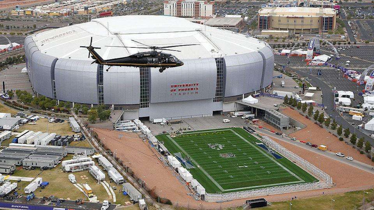 NFL ships in Alabama turf for Super Bowl on Arizona Stadium's retractable  field