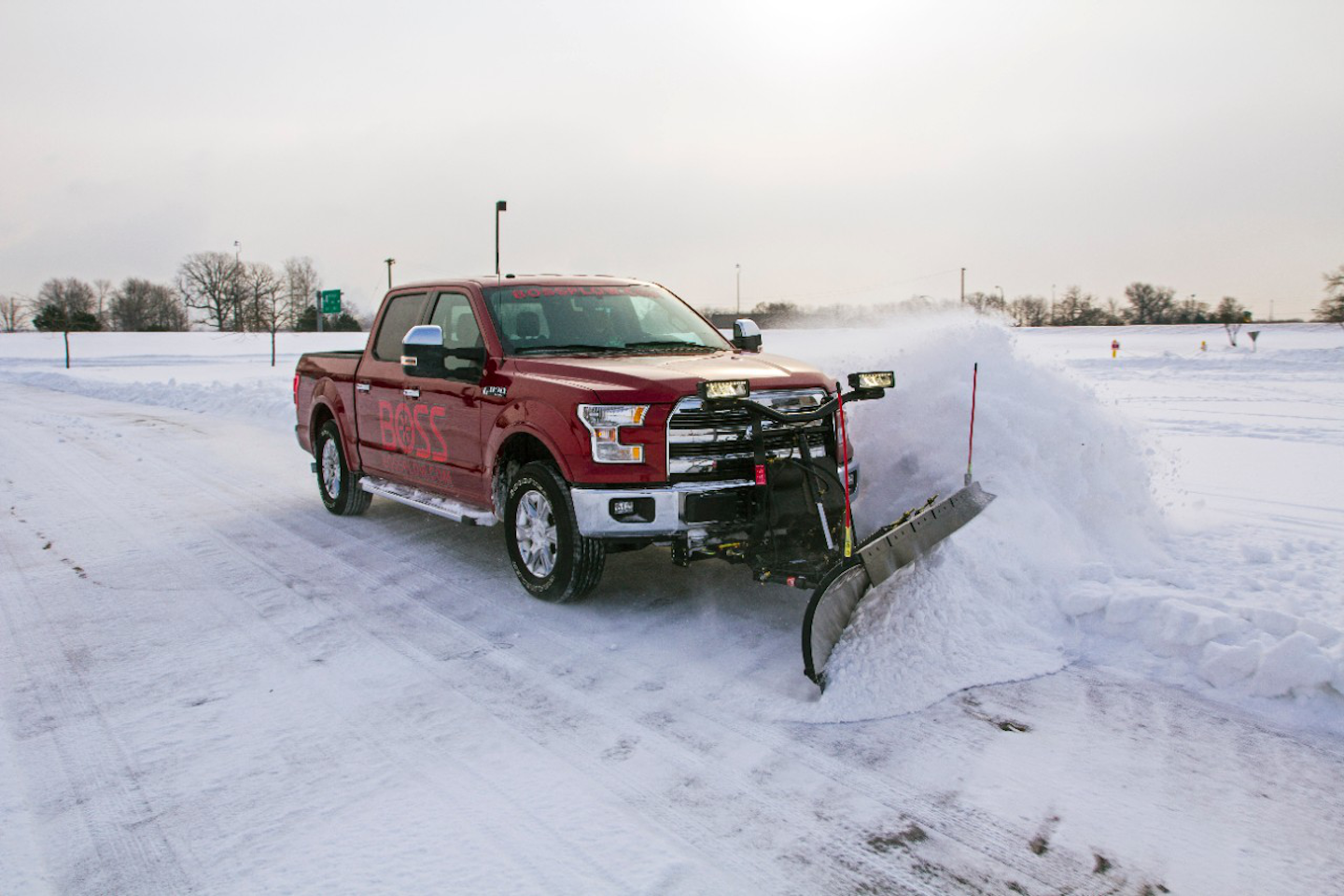 (Video) 2015 Ford F150 now includes a snowplow prep kit Total