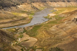 Pine Flat Reservoir (Fresno County, California) on Oct. 14. It’s depleted to about 10% capacity. Photo: Allen J. Schaben / Los Angeles Times
