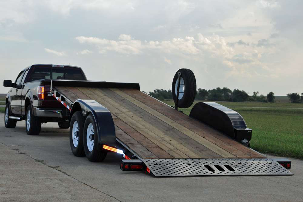 LT1020_2013-Tilted_EmptyGround