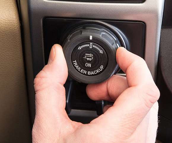 Trailer-assist-knob-turn