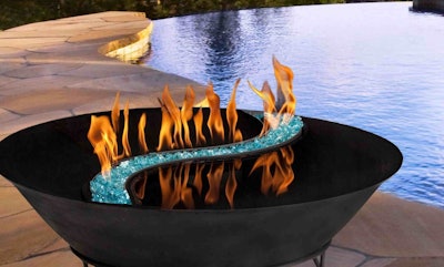 Combination fire and water features add visual interest. Photo: The Garden Artist, Boise, Idaho.