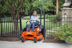 0814_Z122R_GateFem_0146