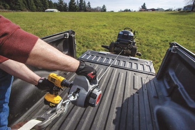 Drill Winch Action 001