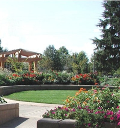 The Portland Memory Garden in Oregon’s largest city includes four seasons of plants and flowers in raised beds. The plants were chosen in part to stimulate the senses and spark memories. Photo: www.portlandmemorygarden.org