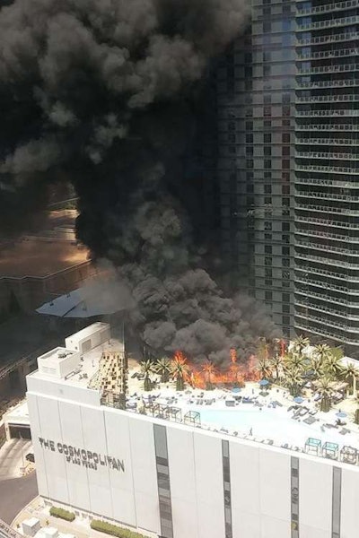 The fire took place on the 14th-floor rooftop pool deck. Photo: Carlov Blog