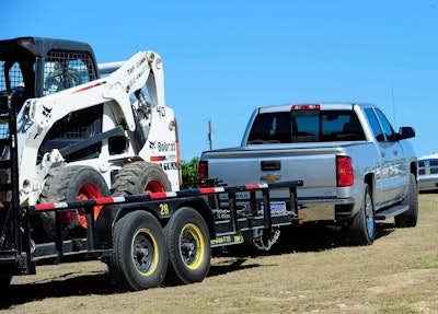 2014-Silverado-towing-rear_BS26003