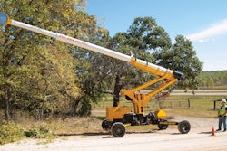The Mini-Jarraff has a patent pending 180 rotating saw head for horizontal cutting. Photo: Jarraff Industries