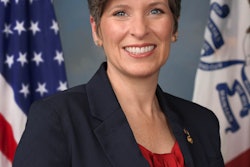 Senator Joni Ernst offered S.J. Res 22 to eliminate WOTUS after S. 1140 was blocked by Democratic senators. Photo: Wikipedia