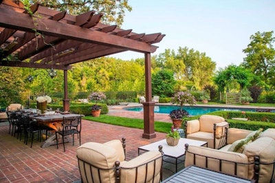This Mariani project illustrates why the company has grown to be the nationâs largest privately owned residential landscape contractor. Photo: Mariani Landscape