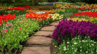 This photograph can be found at LoveYourLandscape.org, the recently launched website that serves as the cornerstone of the National Association of Landscape Professionalsâ consumer outreach program. Photo: National Association of Landscape Professionals