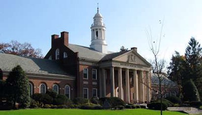 Maplewood’s municipal complex was expected to draw a crowd for Tuesday night’s hearing. Photo: Maplewood Township