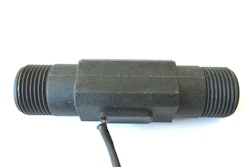 When placed in line with the irrigation pipe, GreenIQ says, the Flow Meter provides real-time data on volume of water used.