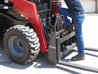 bradco-walk-thru-pallet-forks