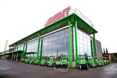 The company-sponsored trip coincided with Avant’s 25th anniversary celebration. Pictured here is the showroom at Avant’s 27-acre headquarters operation. Photo: Avant Tecno