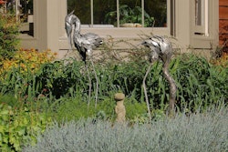 metal-crane-sculpture